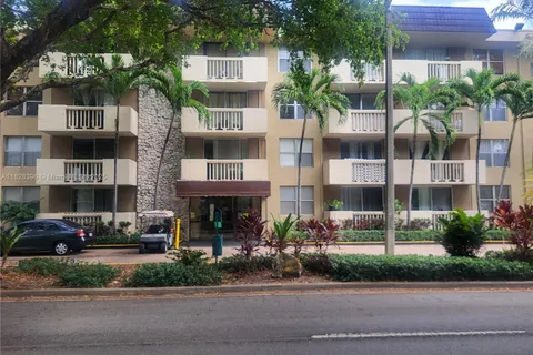 1800 Sans Souci Blvd # 216, North Miami FL 33181
