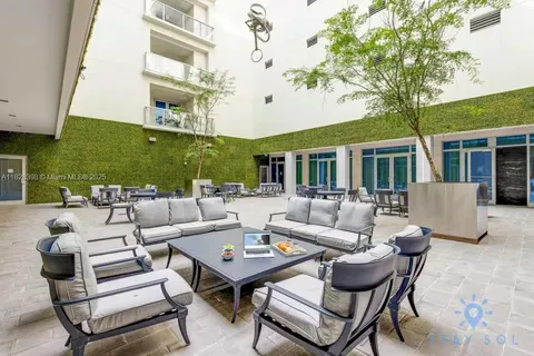 777 N Ocean Dr # S411, Hollywood FL 33019