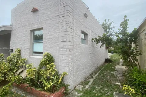 2014 Funston St # C, Hollywood FL 33020