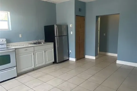 2014 Funston St # C, Hollywood FL 33020