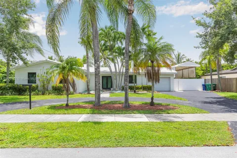 15920 SW 85th Ave, Palmetto Bay FL 33157