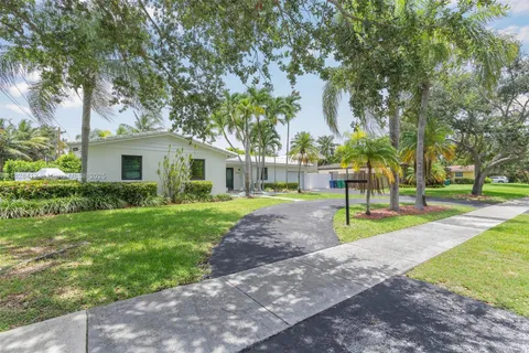 15920 SW 85th Ave, Palmetto Bay FL 33157