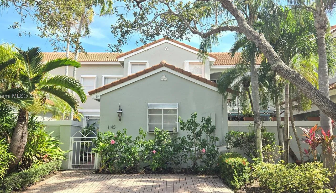 1145 Yellowheart Way, Hollywood FL 33019