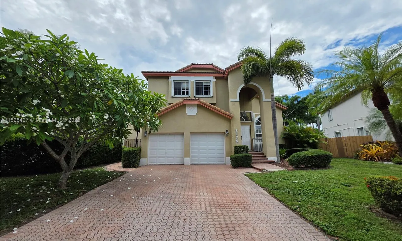 3174 NW 98th Ct, Doral FL 33172