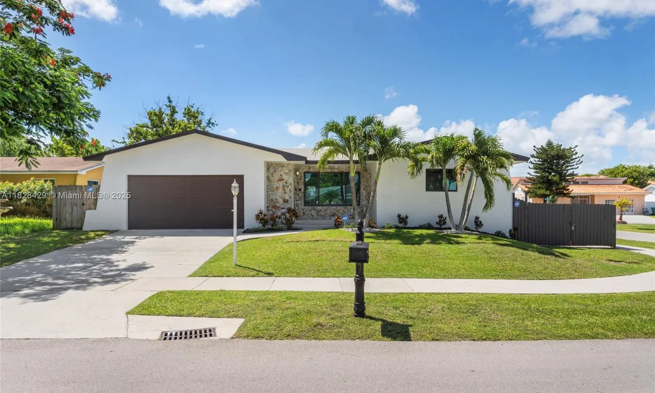 20175 SW 89th Ct, Cutler Bay FL 33189