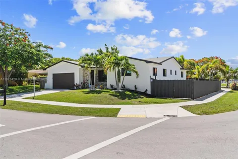 20175 SW 89th Ct, Cutler Bay FL 33189