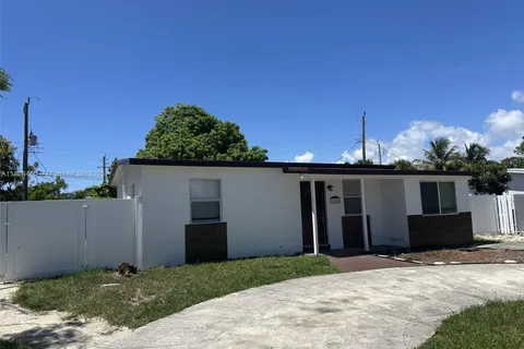 1754 NE 48th Ct, Pompano Beach FL 33064