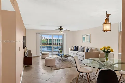 121 SE 3rd Ave # 601, Dania Beach FL 33004