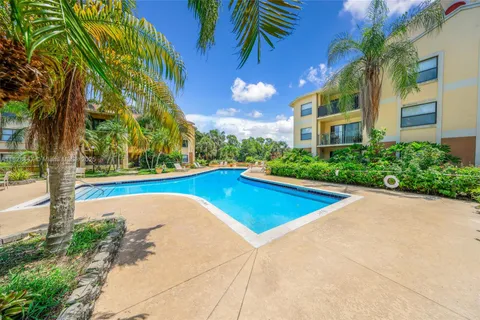 9999 Summerbreeze Dr # 213, Sunrise FL 33322