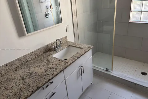 4361 Dogwood Cir, Weston FL 33331