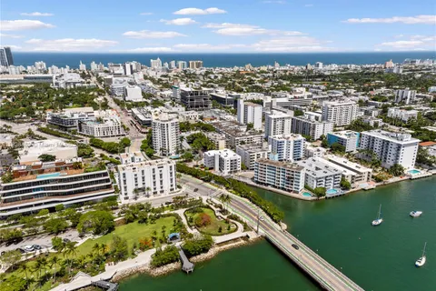 1673 Bay Rd # 405, Miami Beach FL 33139