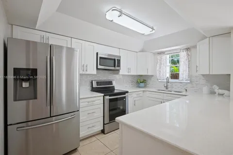 4967 SW 123rd Ter, Cooper City FL 33330