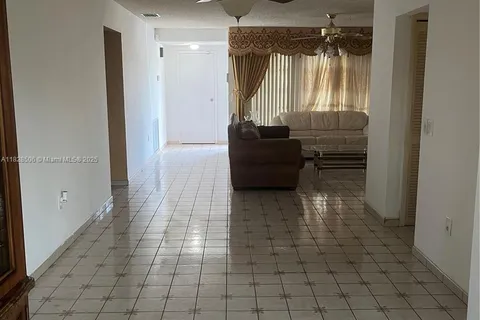 11461 NW 29th Pl, Sunrise FL 33323
