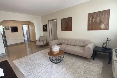 503 75th St # 509, Miami Beach FL 33141