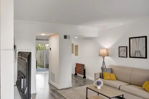 3603 Townhouse Ct, West Palm Beach FL 33407