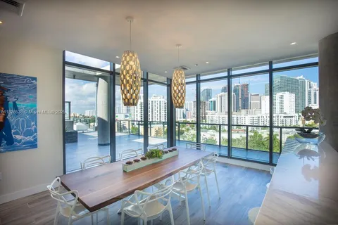 201 SW 17th Rd # 711, Miami FL 33129