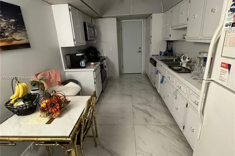 1904 S Ocean Dr # 1906, Hallandale Beach FL 33009