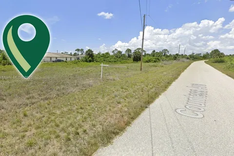 971 Countess Ave, Lehigh Acres FL 33974