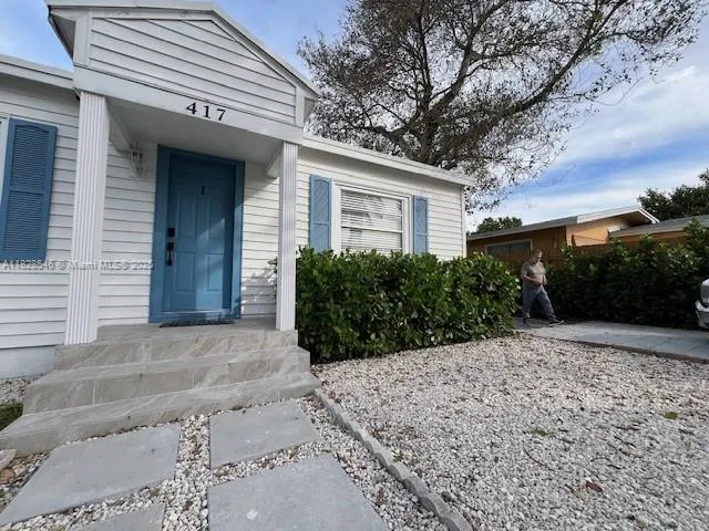 417 SE 22nd St # 1, Fort Lauderdale FL 33316