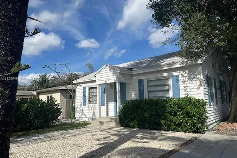 417 SE 22nd St # 1, Fort Lauderdale FL 33316
