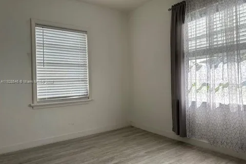 417 SE 22nd St # 1, Fort Lauderdale FL 33316