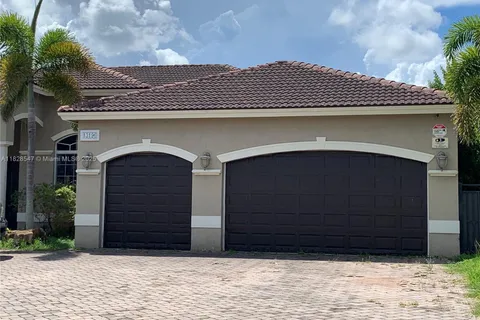 13196 SW 190th St, Miami FL 33177