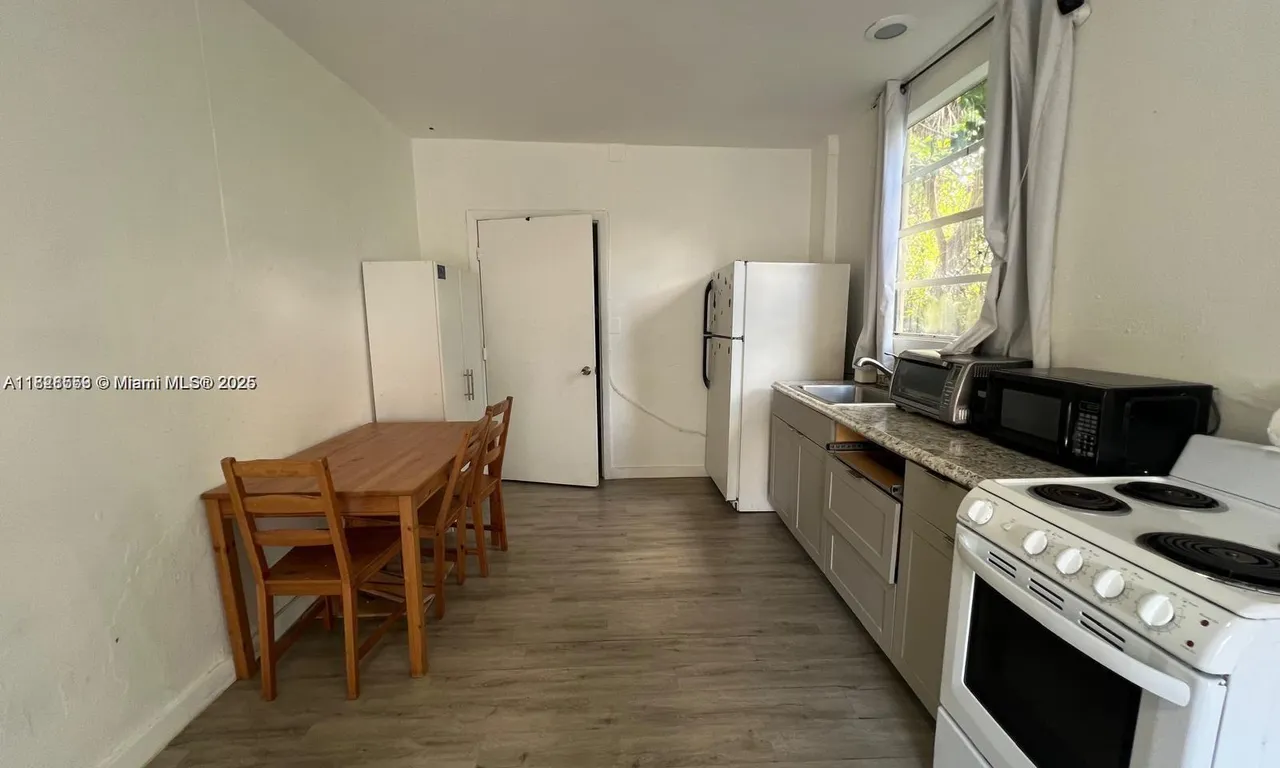 2126 Arthur St # 2, Hollywood FL 33020