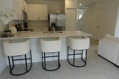 5000 SW 37th St, Pembroke Park FL 33023