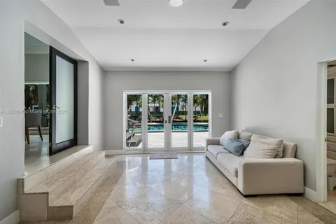 650 Lake Rd, Miami FL 33137