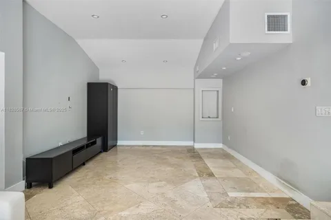 650 Lake Rd, Miami FL 33137