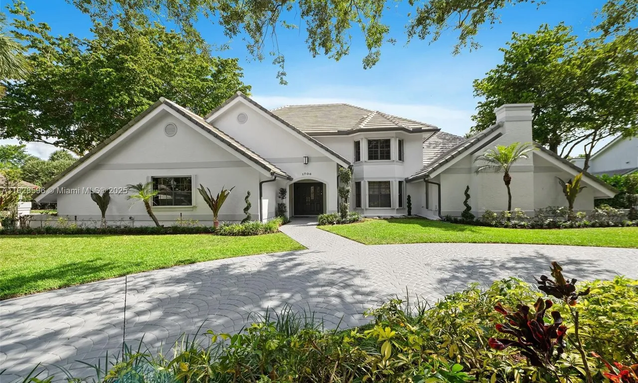 1706 Vestal Dr, Coral Springs FL 33071