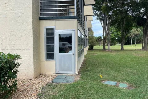 9070 Lime Bay Blvd # 115, Tamarac FL 33321