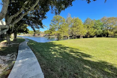 9070 Lime Bay Blvd # 115, Tamarac FL 33321