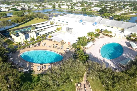 38 Northampton B # 38, West Palm Beach FL 33417