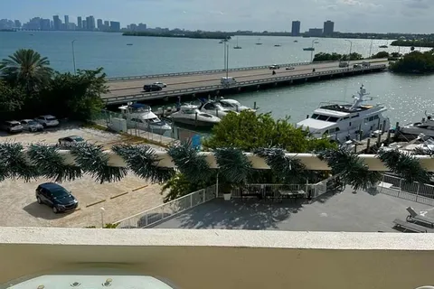 7904 West Dr # 509, North Bay Village FL 33141