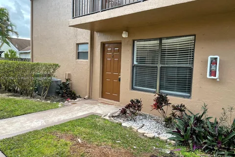 10045 Winding Lake Rd # 104, Sunrise FL 33351