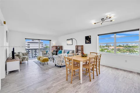 4141 Nautilus Dr # 7J, Miami Beach FL 33140