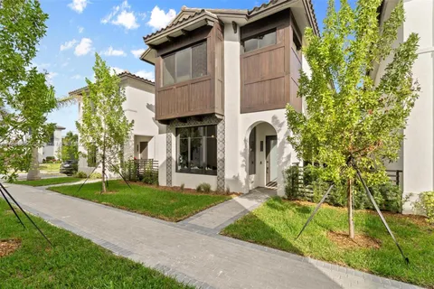 4482 NW 80th Ave # 4482, Doral FL 33166
