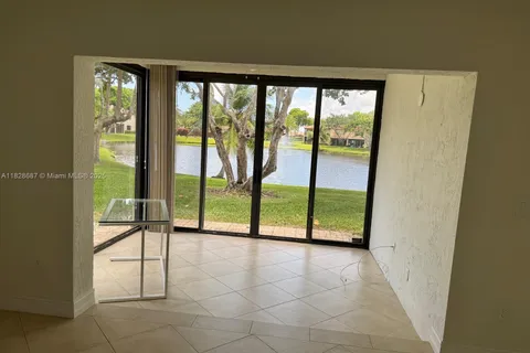 9293 Vista Del Lago # A, Boca Raton FL 33428
