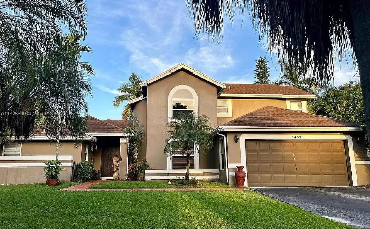 5452 SW 88th Ter, Cooper City FL 33328