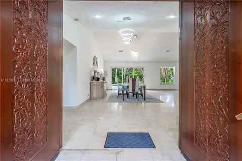 5452 SW 88th Ter, Cooper City FL 33328