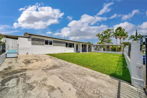 1360 W 4th Ln # 0, Hialeah FL 33010