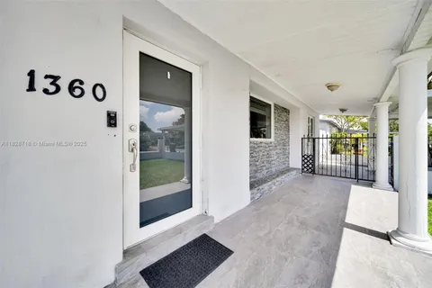 1360 W 4th Ln # 0, Hialeah FL 33010