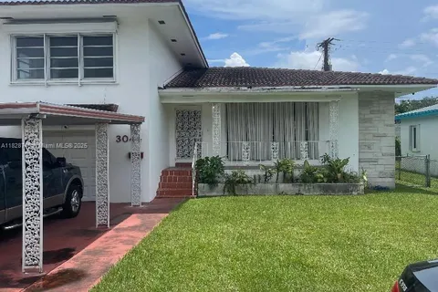 3044 NW 49th St, Miami FL 33142