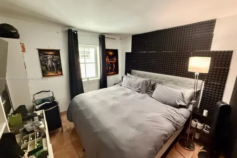 1308 Drexel Ave # 109, Miami Beach FL 33139