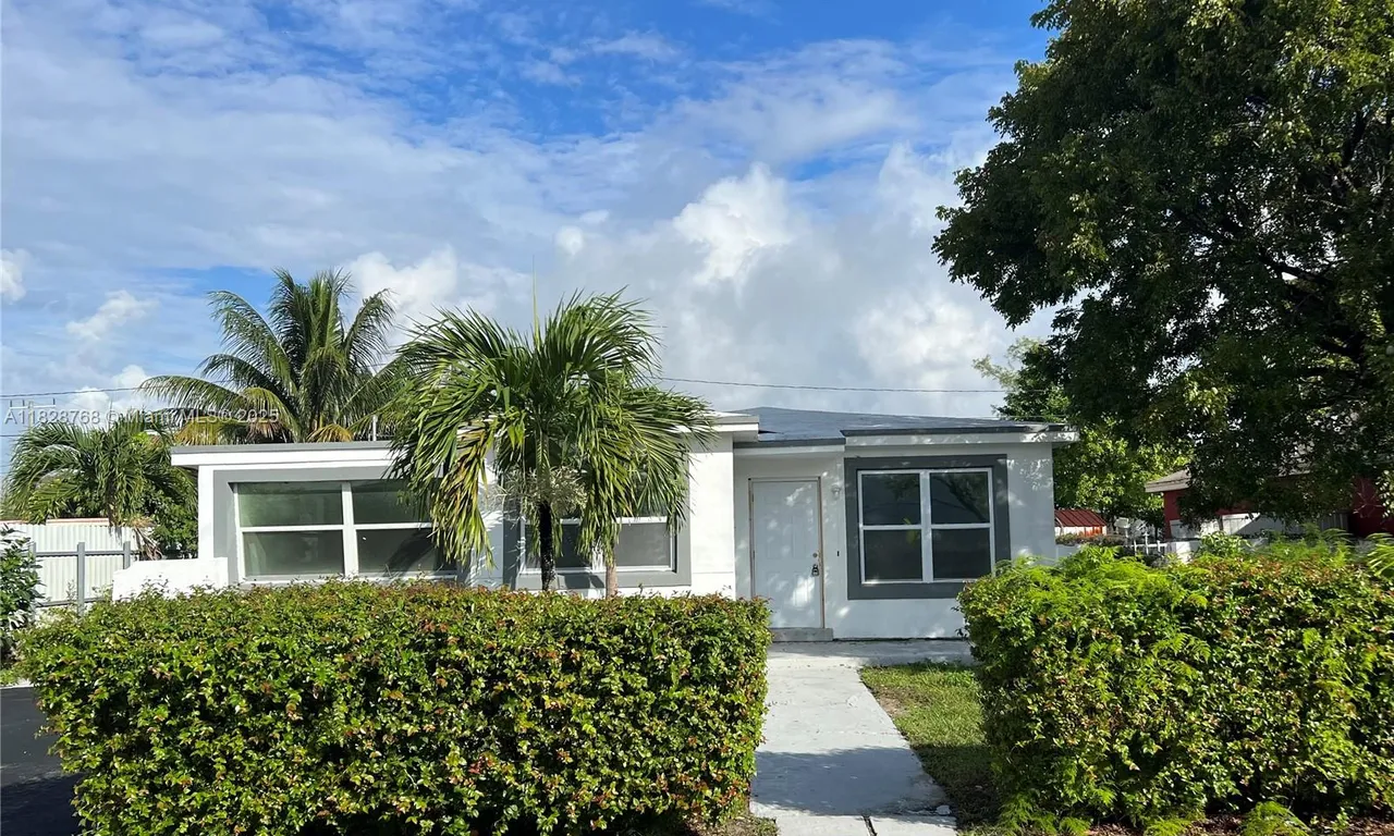 2625 NW 55th St # 1, Miami FL 33142