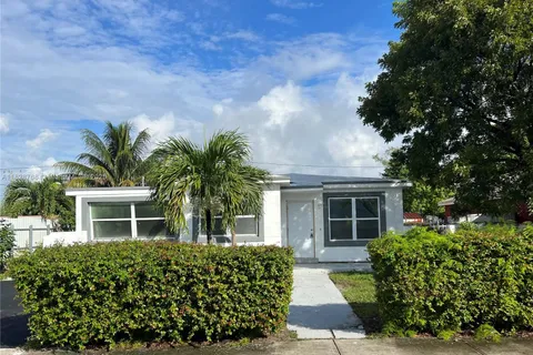 2625 NW 55th St # 1, Miami FL 33142
