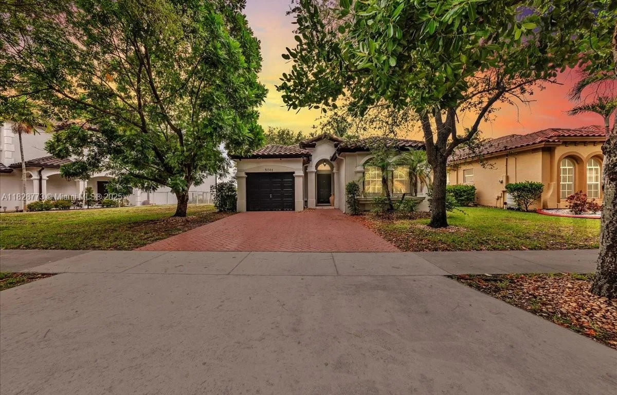 5046 SW 137th Ter, Miramar FL 33027