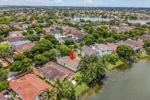 5046 SW 137th Ter, Miramar FL 33027