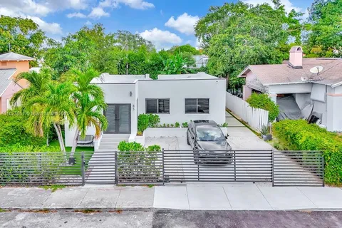 85 NW 47th St # 0, Miami FL 33127